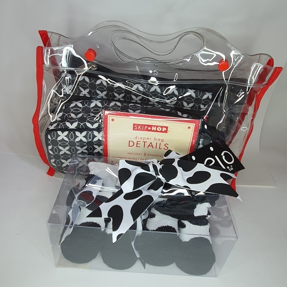 Skip * Hop Baby Essentials (5 items) and Mudpie Cow Socks + FREE GIFT - Picture 1 of 12